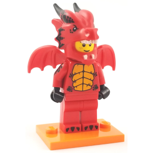 col18-7 Dragon Suit Guy
